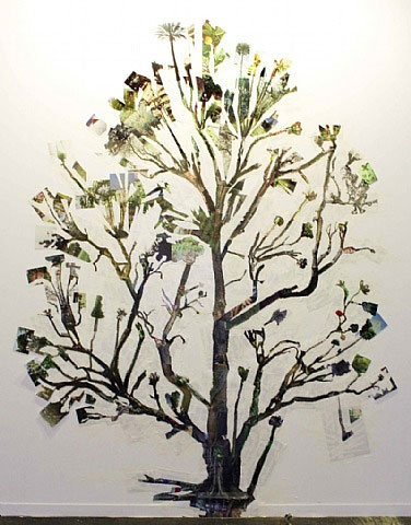 <p>300 trees_2010, 300&#215;250 cm, snapshots and artist adhesive tape</p>
