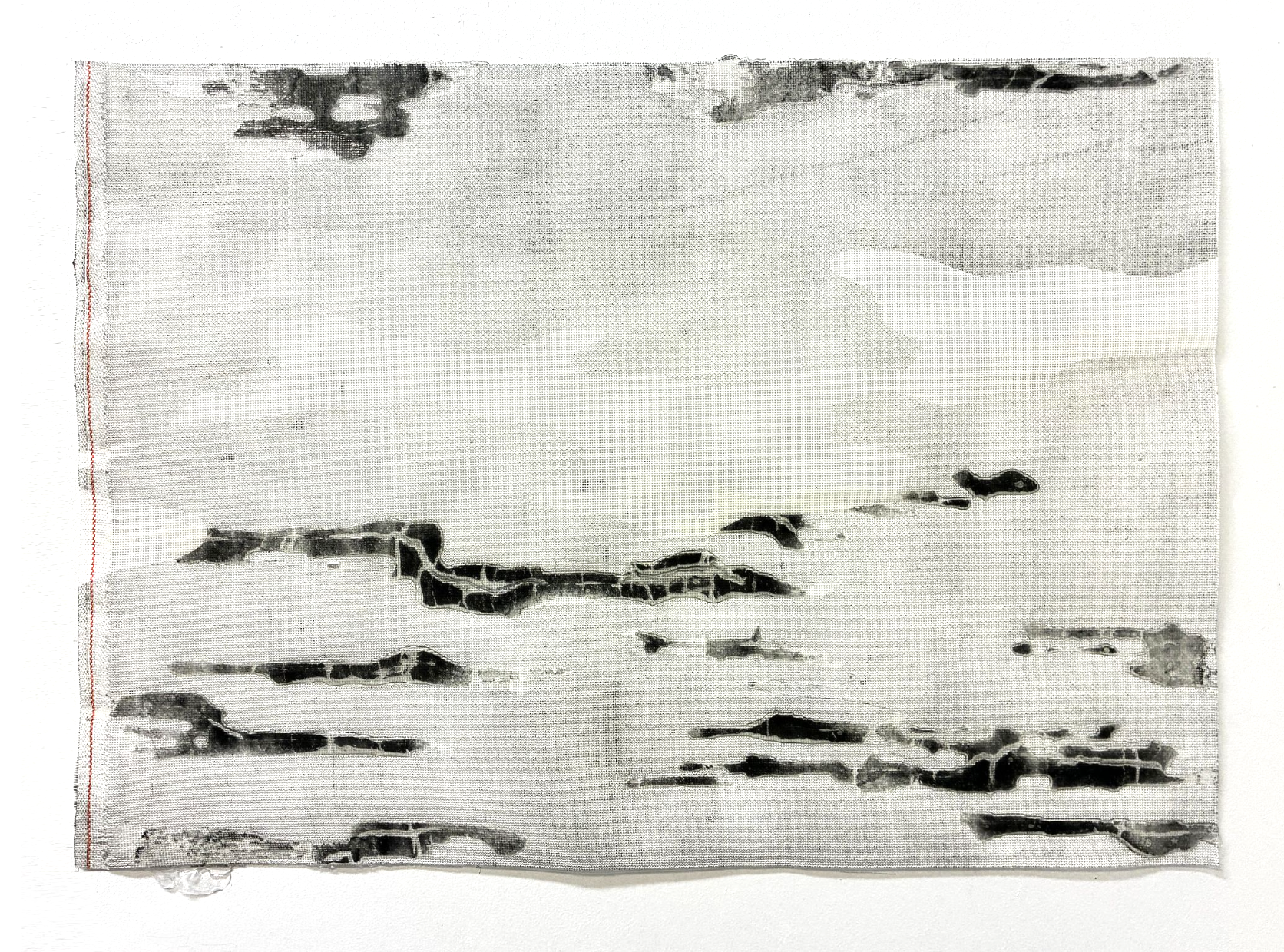 <p>Pressure Points_4-point _2026_Cotton needlepoint mesh, transparent gesso, carbon paper transfer_46x66cm</p>
